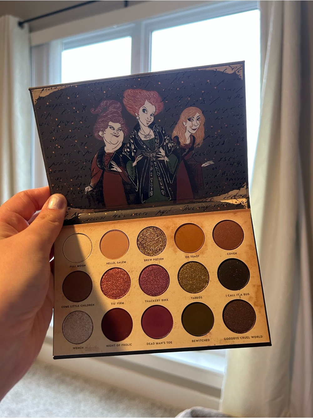 Colourpop x Hocus Pocus “Gather around Sisters” Palette